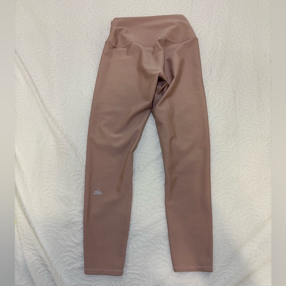 Alo Yoga High Waist Legging - Picture 2 of 6